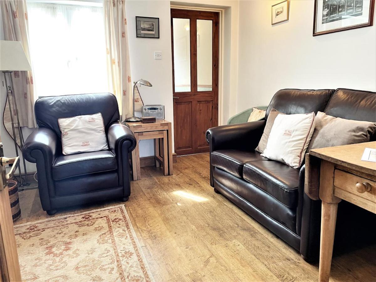 Pass The Keys Cosy Cottage With Views Over The Shropshire Hills Ludlow Exterior photo